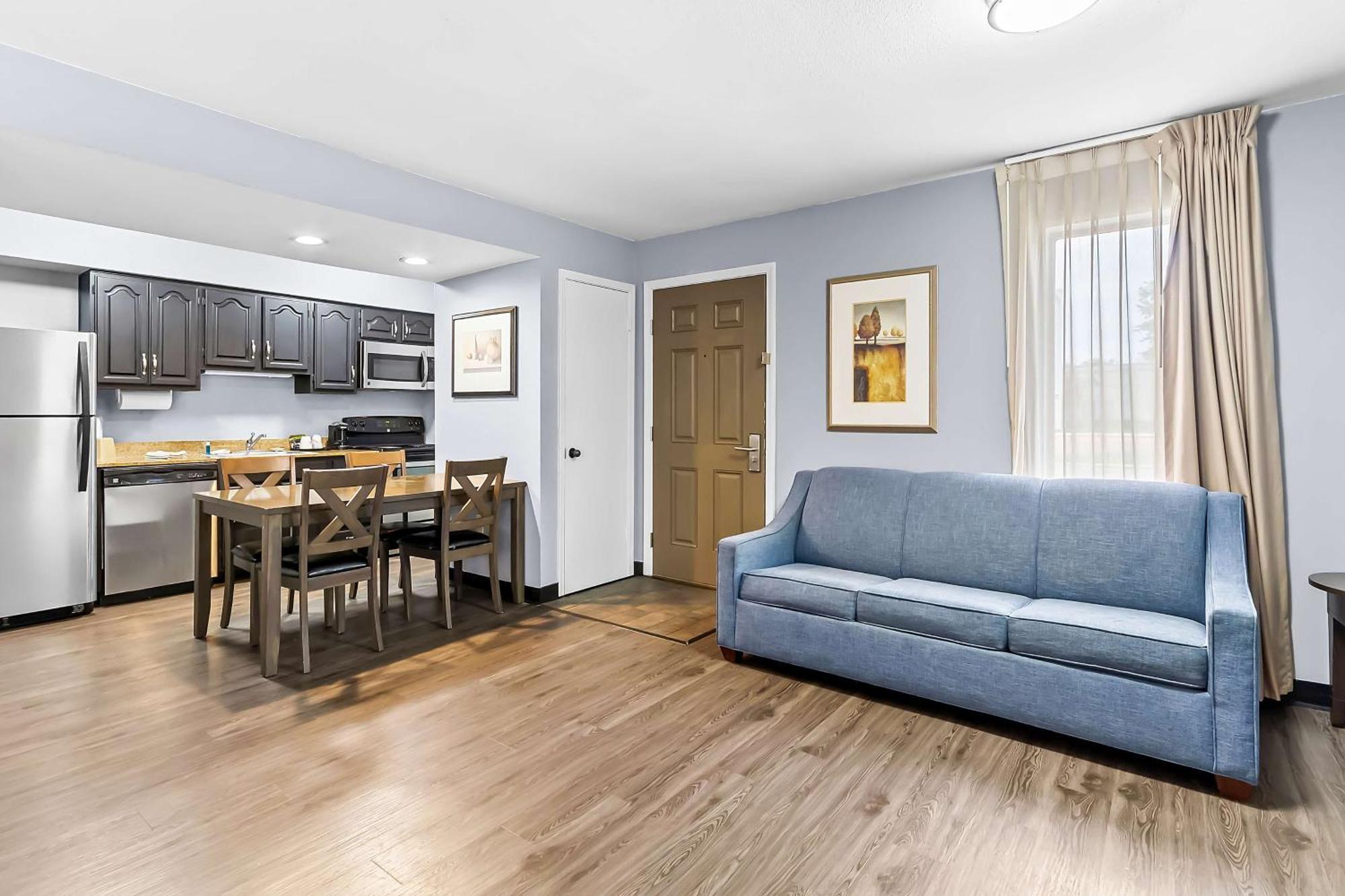 Surestay Studio By Best Western Пенсакола Екстериор снимка